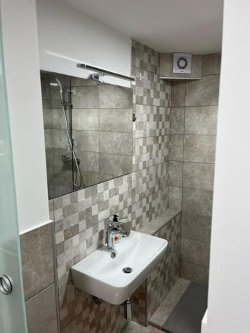 Apartma Ela